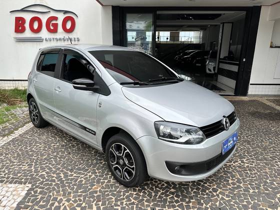 VOLKSWAGEN FOX 1.6 MI SELEÇÃO 8V FLEX 4P MANUAL VOLKSWAGEN FOX 1.6 MI SELEÇÃO 8V FLEX 4P MANUAL